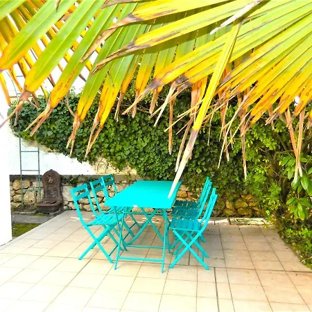 Tres Agreable Au Rez De Chaussee, Situe A 150 M De La De Royan, Ref 1101